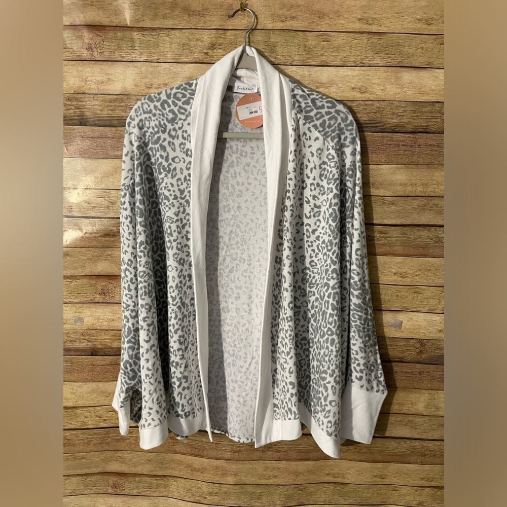 Bucket List Women’s Leopard Open Front Kimono Cover-Up Cardigan Size: Small